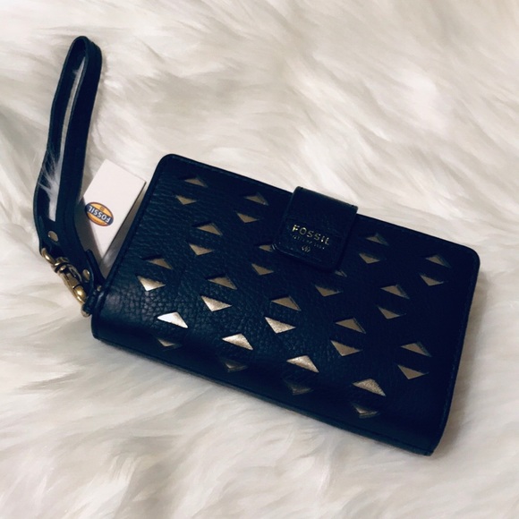 Fossil Handbags - NWT Fossil “Amanda” wristlet laser cut geometric